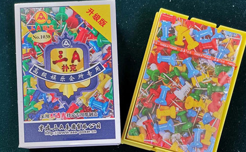 贡觉扑克批发采购指南与产品质量识别要点解析